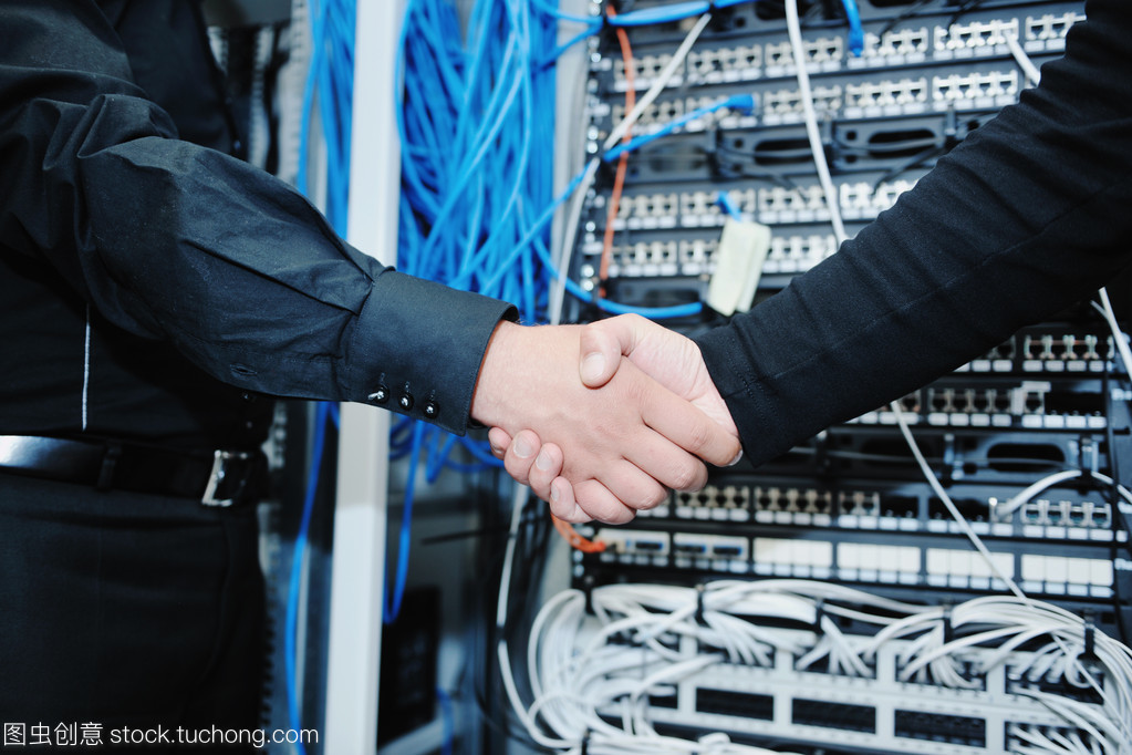 網(wǎng)絡服務器室工程師 網(wǎng)絡工程的核心守護者